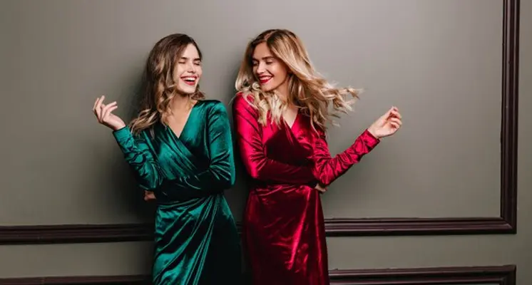 بهترین ایده ها برای استایل شب یلدا + جدیدترین مدل لباس شب یلدا